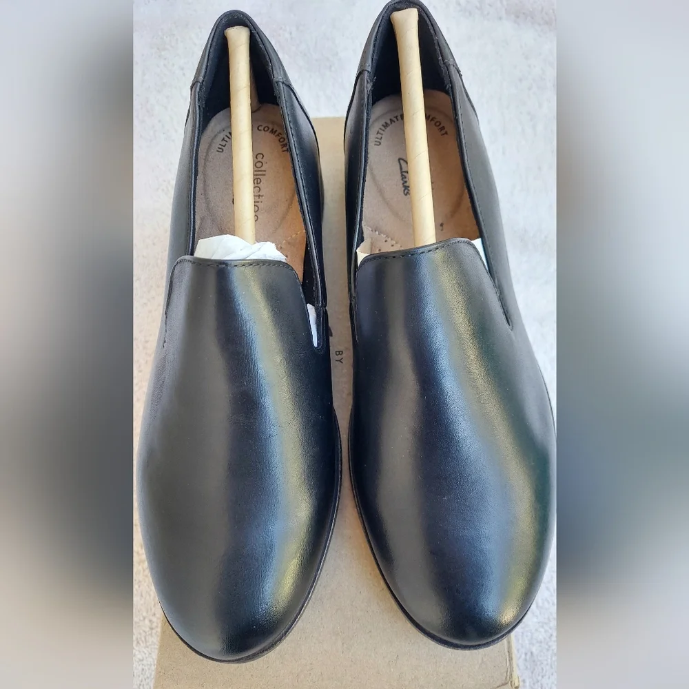 Clarks Trish Black Leather Women's Size 6W Loafers NWT Office Preppy Cottagecore